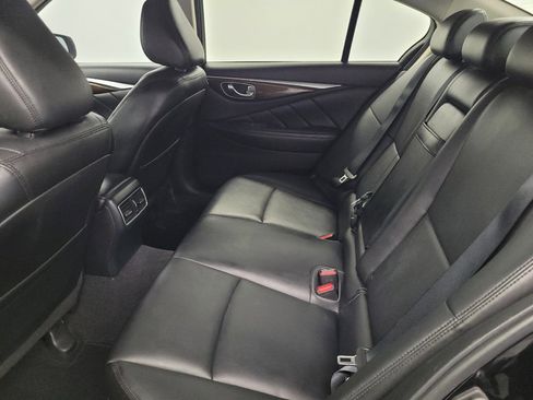 Used 2019 INFINITI Q50 Luxe w/ Essential Package (3.0T Luxe) AWD/4WD image 18