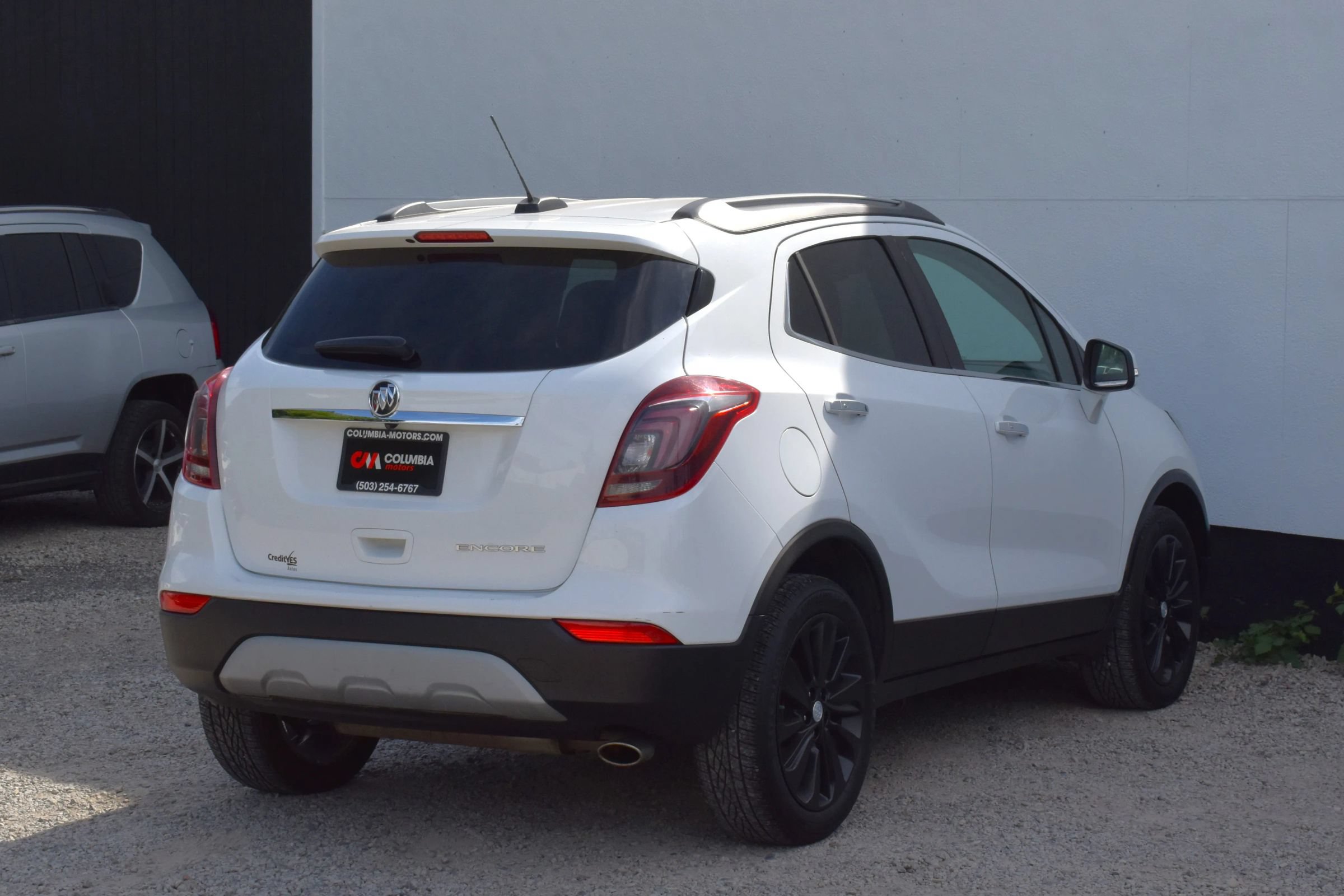 Used 2020 Buick Encore Essence FWD image 64