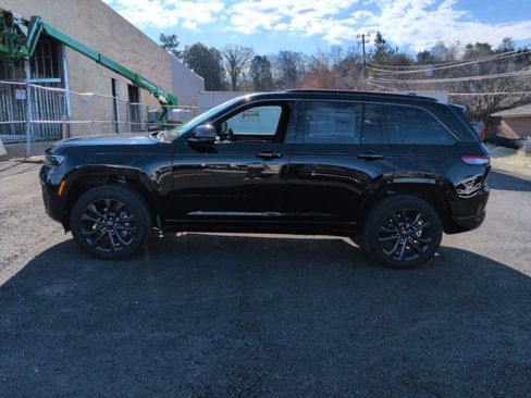 New 2026 Jeep Grand Cherokee Limited AWD/4WD image 5