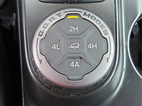 Used 2023 Ford Bronco Wildtrak image 20