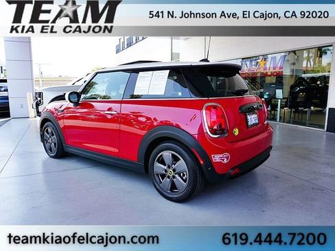 Used 2024 MINI Cooper SE FWD image 9