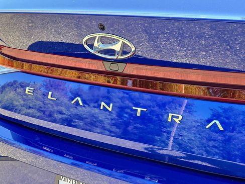 Certified 2023 Hyundai Elantra SEL w/ Convenience Package image 30