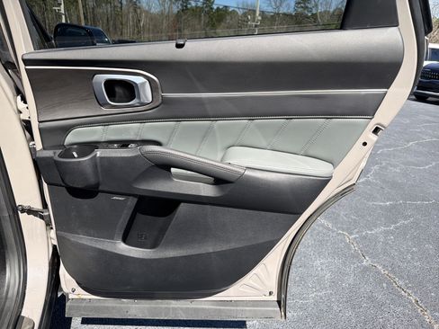 Used 2024 Kia Sorento SX Prestige w/ Sage Leather Package image 14