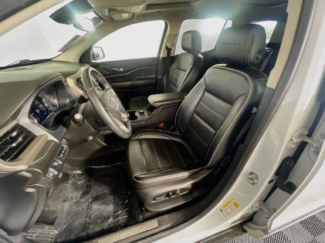 Used 2023 GMC Acadia Denali AWD/4WD image 10