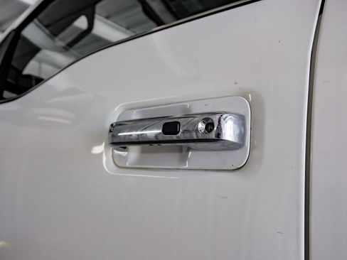 Used 2022 Ford F250 Platinum w/ FX4 Off-Road Package image 40