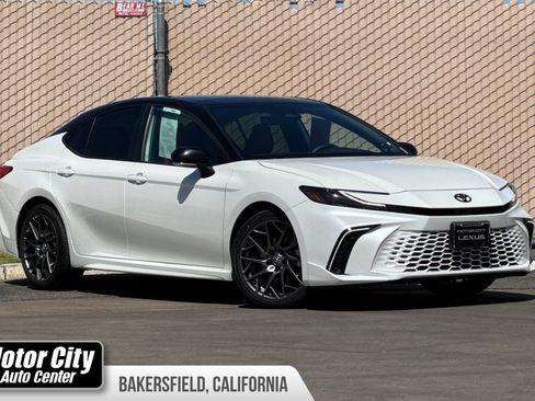 Used 2025 Toyota Camry XSE w/ Premium Package AWD/4WD image 1