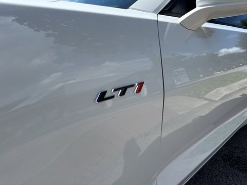 Used 2022 Chevrolet Camaro LT image 5