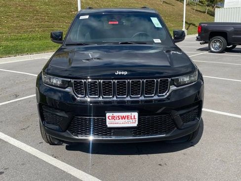 New 2025 Jeep Grand Cherokee Laredo X w/ Luxury Tech Group I image 10