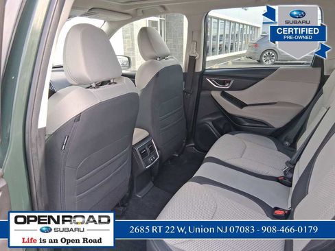 Used 2023 Subaru Forester Premium image 10