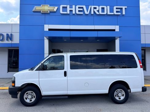 Used 2021 Chevrolet Express 2500 LS w/ Driver Convenience Package RWD image 1