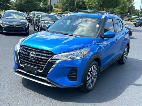 Used 2024 Nissan Kicks SV image 8