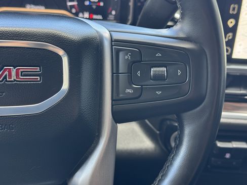 Used 2025 GMC Sierra 1500 SLT AWD/4WD image 33
