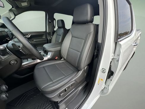 Certified 2024 Chevrolet Silverado 1500 LTZ image 19