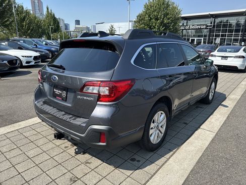 Used 2018 Subaru Outback 2.5i Premium AWD/4WD image 6