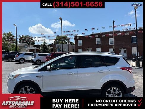 Used 2015 Ford Escape Titanium FWD image 2