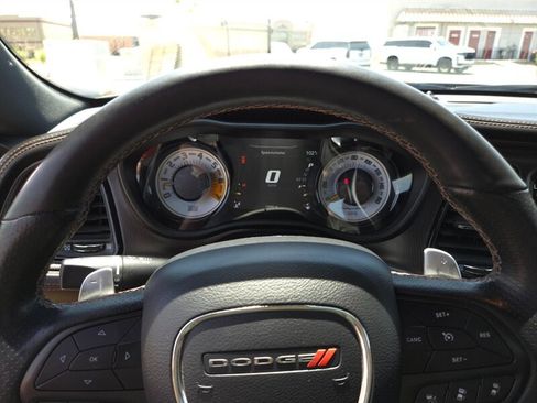 Used 2020 Dodge Challenger R/T image 9