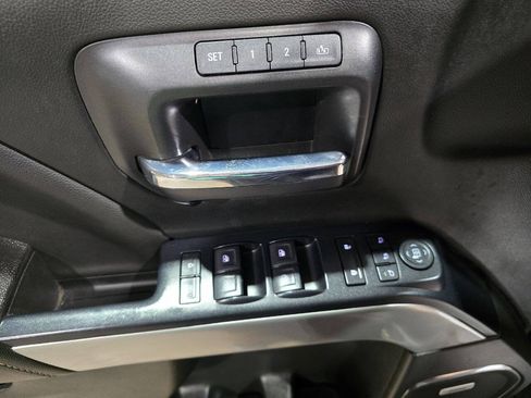 Used 2017 Chevrolet Silverado 1500 LTZ Z71 w/ Redline Edition AWD/4WD image 39