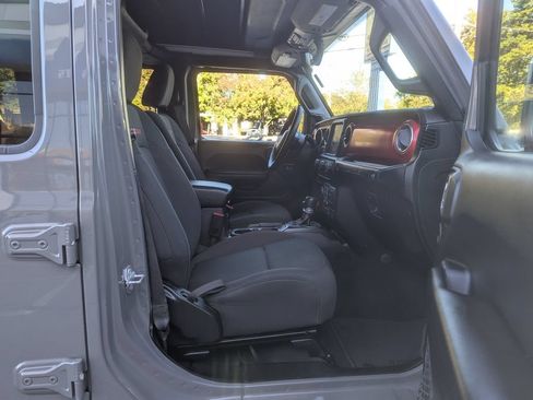 Used 2019 Jeep Wrangler Unlimited Rubicon AWD/4WD image 30
