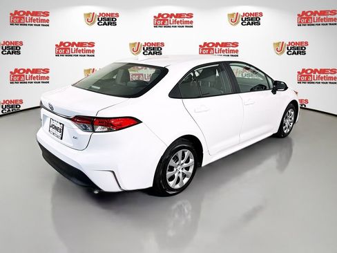 Certified 2025 Toyota Corolla LE FWD image 16