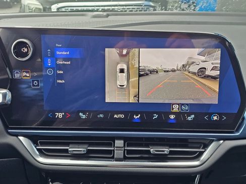 New 2026 Chevrolet Equinox EV LT FWD image 30