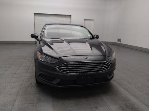 Used 2018 Ford Fusion SE w/ Fusion SE Technology Package FWD image 14
