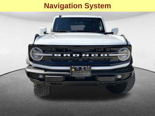 Used 2025 Ford Bronco Outer Banks w/ Sasquatch Package AWD/4WD image 4