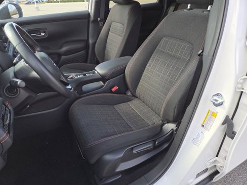 Used 2023 Honda HR-V Sport image 24