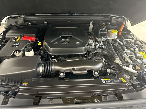 Used 2023 Jeep Wrangler Unlimited Rubicon 4xe w/ Steel Bumper Group image 34