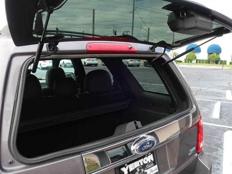 Used 2010 Ford Escape Limited FWD image 29