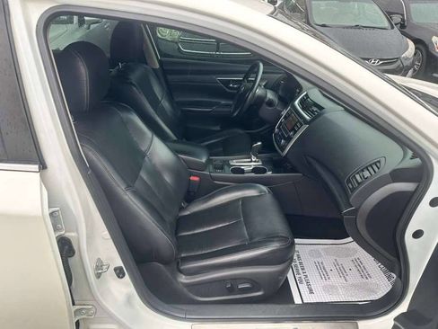 Used 2016 Nissan Altima 2.5 SL FWD image 12