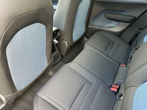 New 2026 Volvo EX30 Plus w/ Protection Package Premier image 4