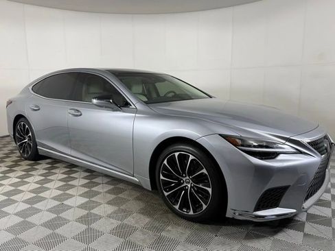 Used 2022 Lexus LS 500 w/ Luxury Package image 8