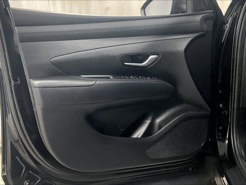 Certified 2025 Hyundai Tucson SEL image 9