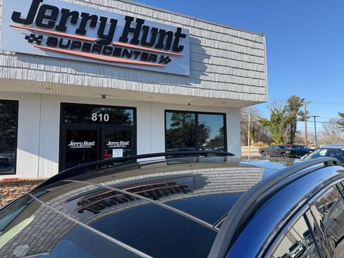 Used 2024 Mercedes-Benz GLB 250 GLB 250 image 12