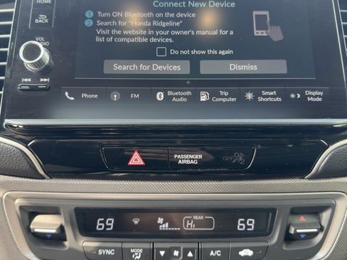 Certified 2025 Honda Ridgeline RTL image 21