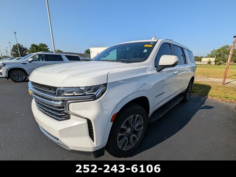 Used 2021 Chevrolet Suburban LT w/ Rear Media and Nav Package AWD/4WD image 8