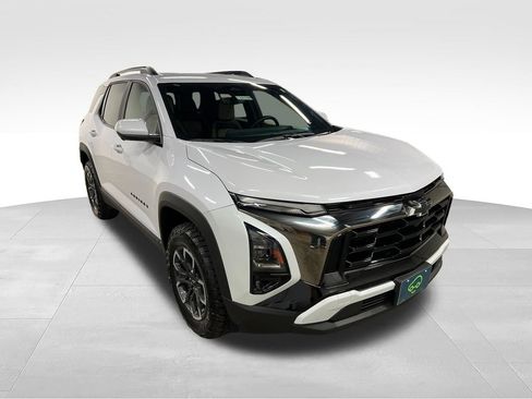 Certified 2026 Chevrolet Equinox ACTIV w/ Convenience Package III FWD image 1