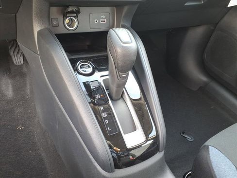 New 2025 Nissan Versa SV w/ Trunk Package image 9