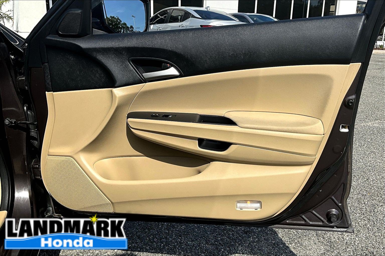 Used 2011 Honda Accord LX-P image 18