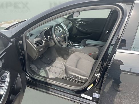 Used 2024 Chevrolet Malibu LT w/ Midnight Edition image 11