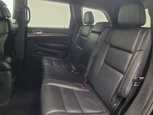 Used 2017 Jeep Grand Cherokee Limited image 18