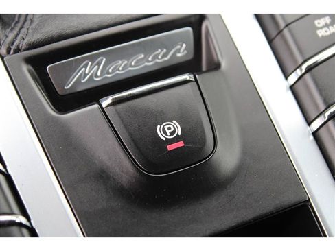 Used 2015 Porsche Macan S AWD/4WD image 34