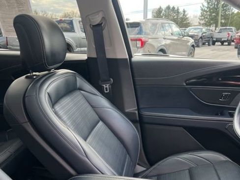 Used 2025 Lincoln Nautilus Reserve AWD/4WD image 70