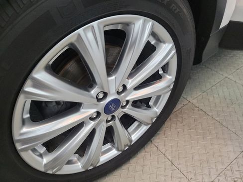 Used 2017 Ford Escape Titanium FWD image 31