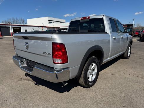 Used 2016 RAM 1500 Classic SLT AWD/4WD image 5