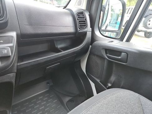 Used 2023 RAM ProMaster 2500 FWD image 21