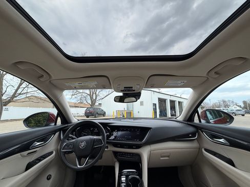 Used 2021 Buick Envision Essence image 26