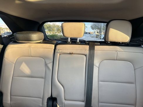 Used 2020 Ford Escape SEL image 23