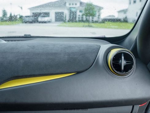 Used 2020 McLaren 720S Performance RWD image 31