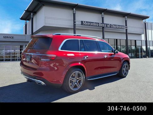 Used 2023 Mercedes-Benz GLS 580 4MATIC image 3